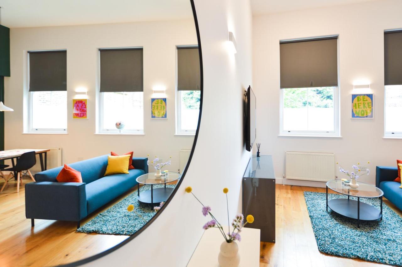 Spacious West Hampstead Apartment With Mezzanine Bedroom By Concept Apartments London Exterior photo