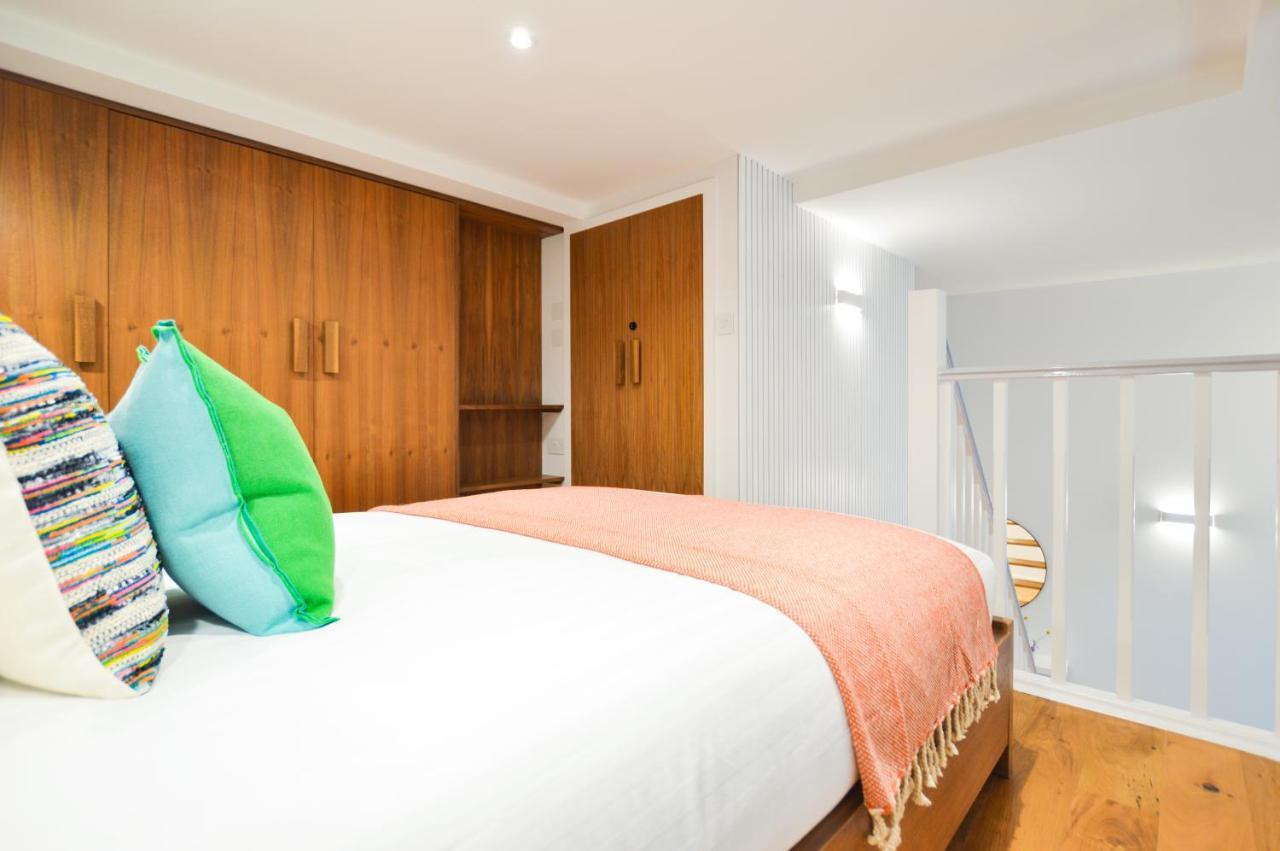 Spacious West Hampstead Apartment With Mezzanine Bedroom By Concept Apartments London Exterior photo